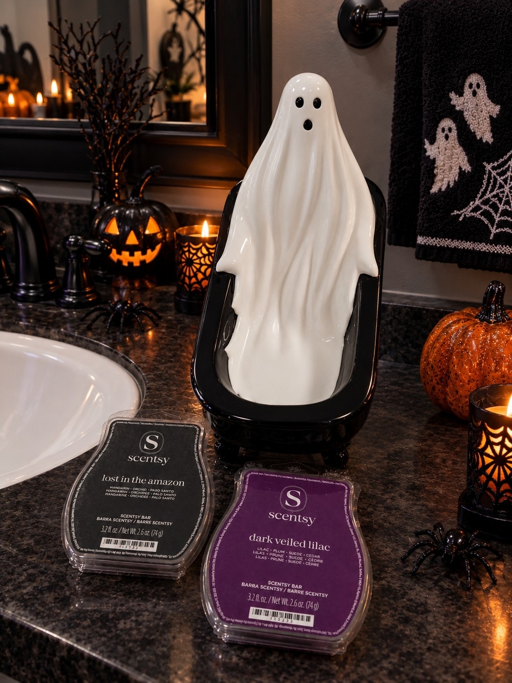 Scentsy 🎃 Haunted Spa New Ceramic Full Size  Warmer & 2 Halloween Wax Bars